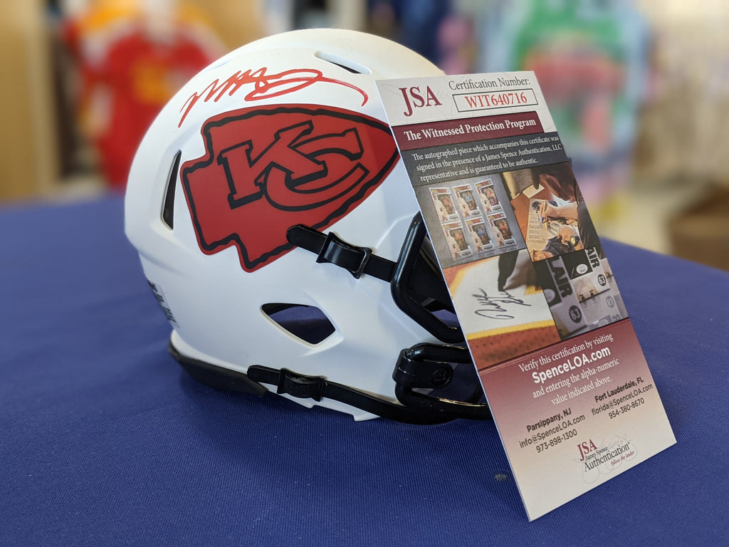 Kansas City Chiefs Tyrann Mathieu Autograph Signing 9-10-2019