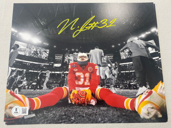 Kansas City Chiefs NIC JONES Signed 8'"x10" Yellow Photos - BECKETT